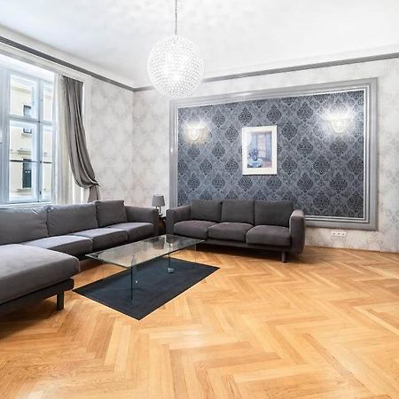 Carlton Suites Wenen Buitenkant foto