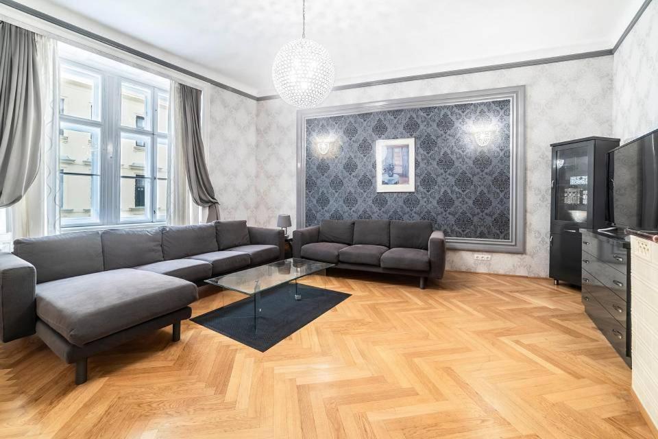 Carlton Suites Wenen Buitenkant foto