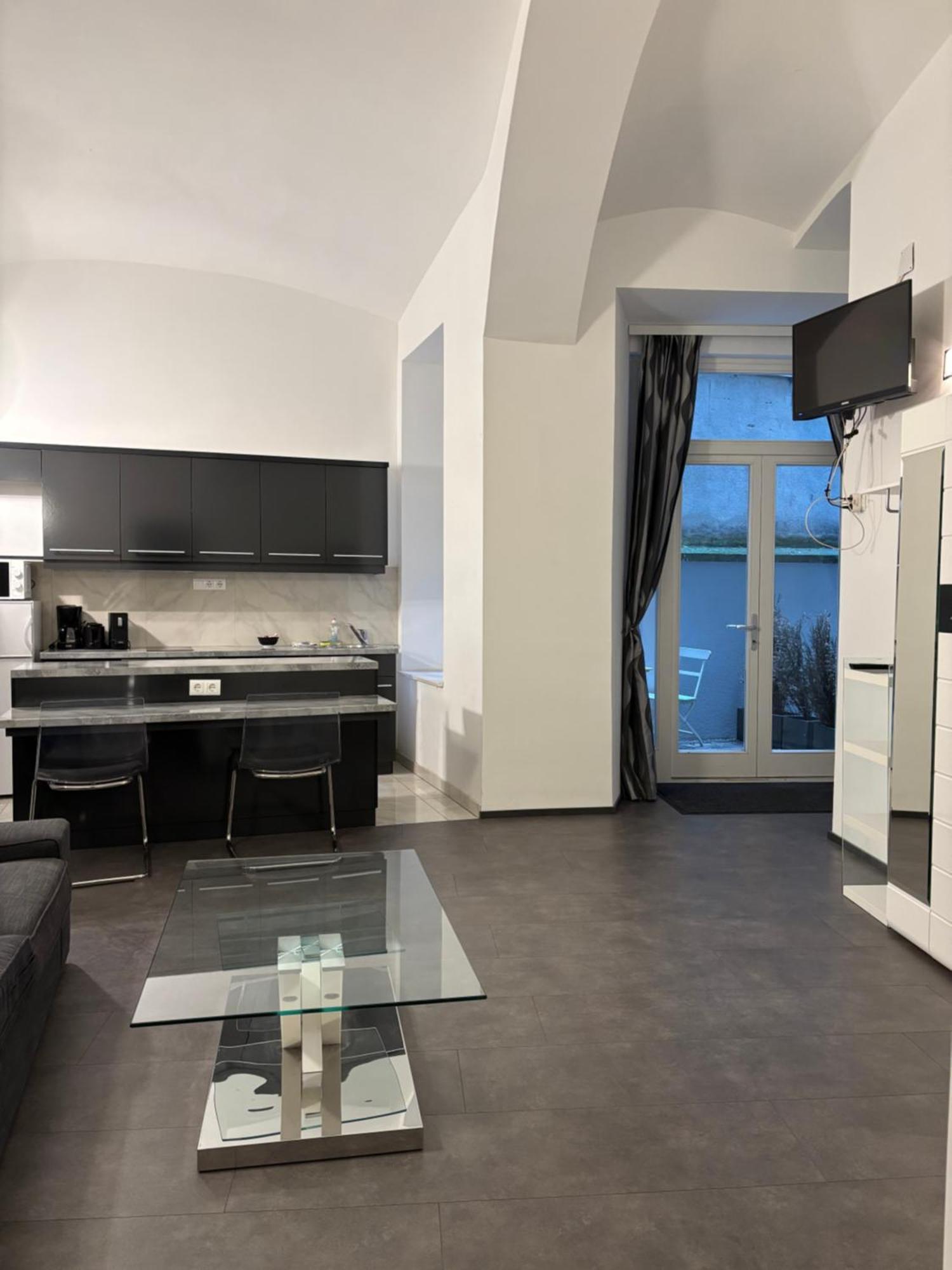 Carlton Suites Wenen Buitenkant foto