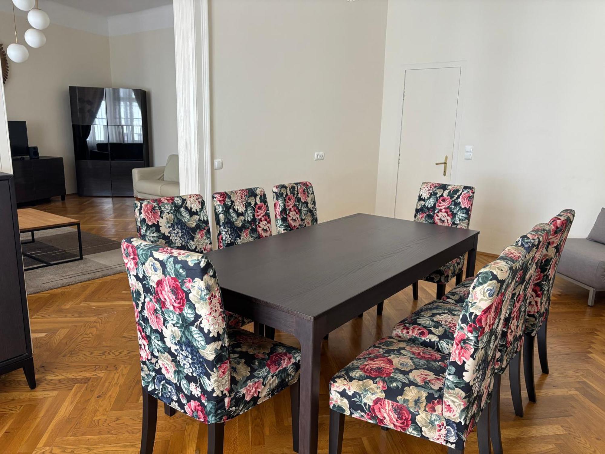 Carlton Suites Wenen Buitenkant foto